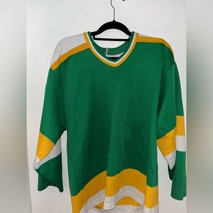 Vintage Hockey Jersey , Green/white no tag.